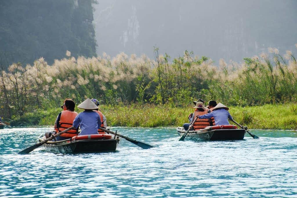 Au rythme des vagues : Découverte de la Guadeloupe en kayak Au rythme des vagues : Découverte de la Guadeloupe en kayak
